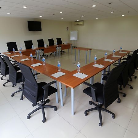 Hotel La Venta Inn Виляермоса Екстериор снимка