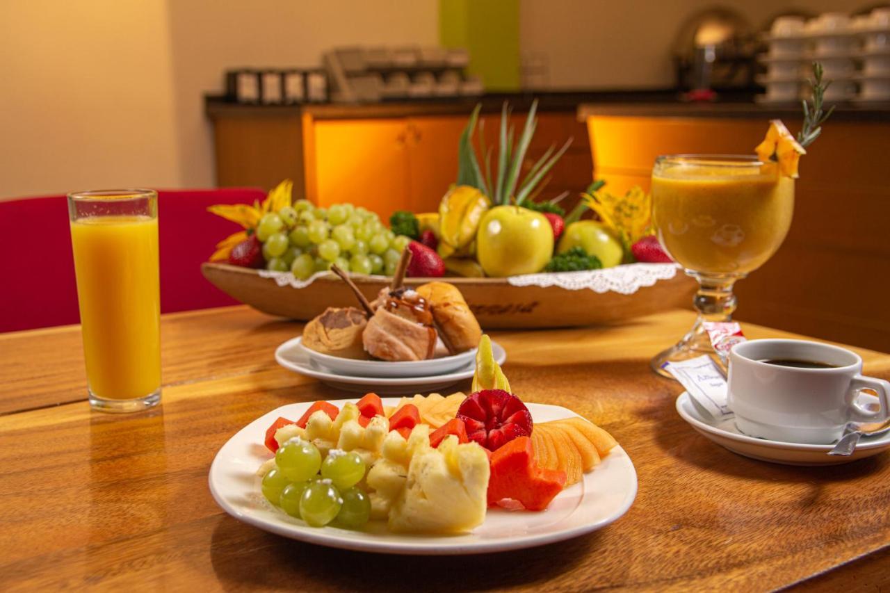 Hotel La Venta Inn Виляермоса Екстериор снимка
