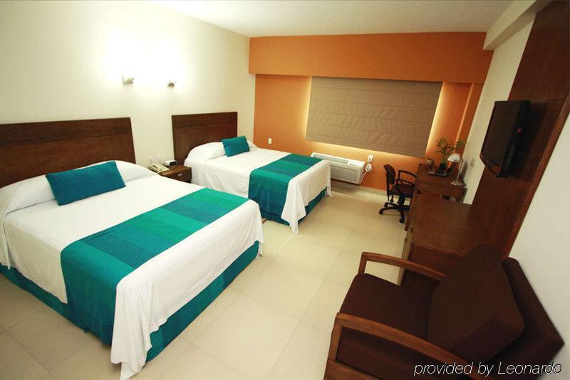 Hotel La Venta Inn Виляермоса Стая снимка