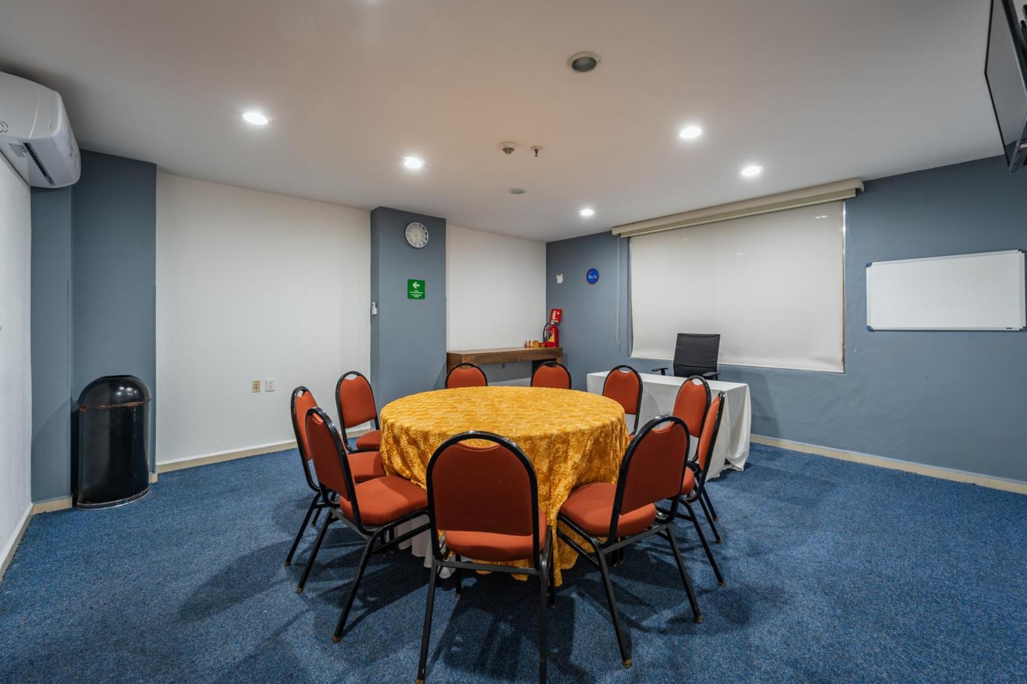 Hotel La Venta Inn Виляермоса Екстериор снимка