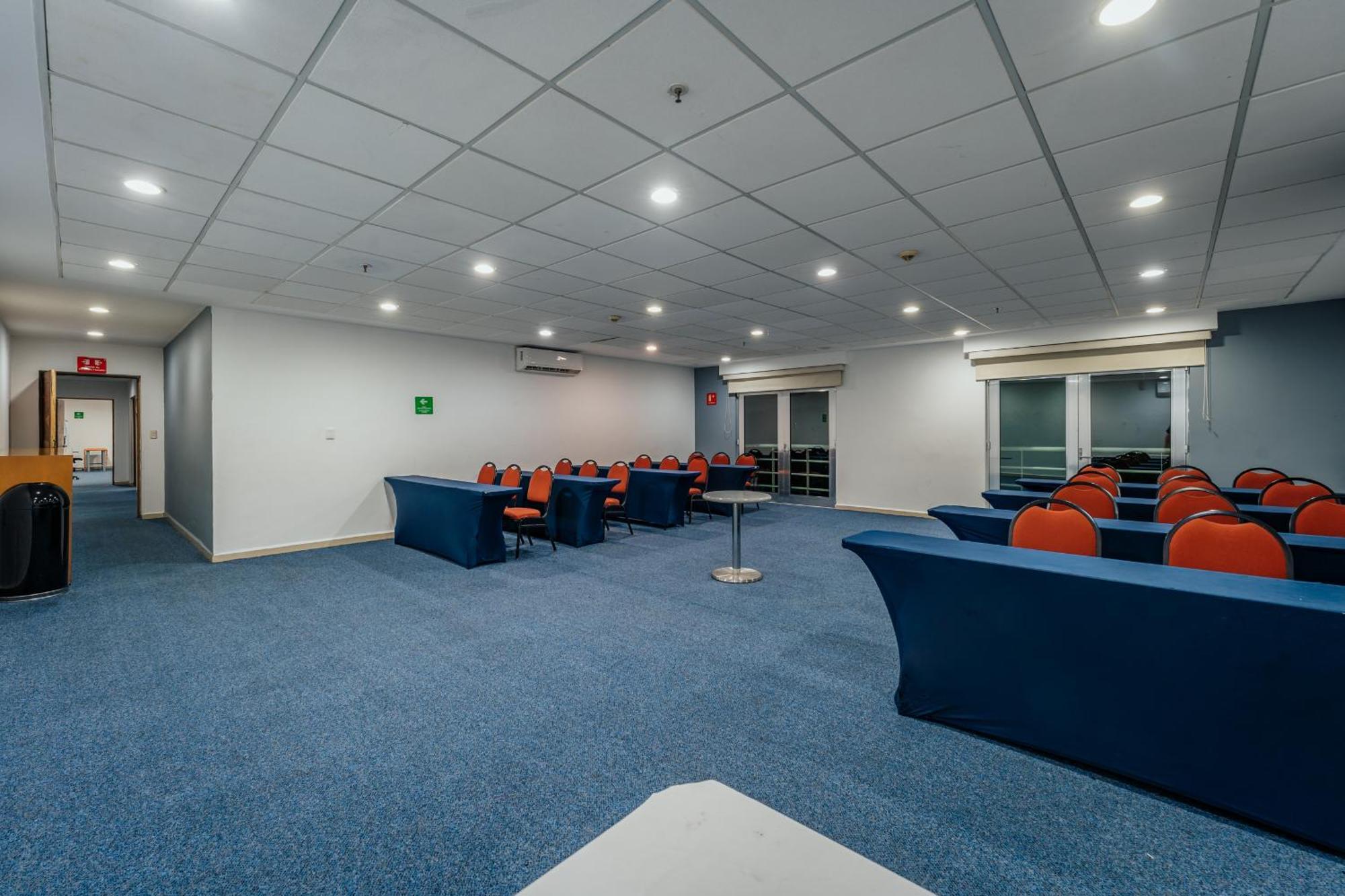 Hotel La Venta Inn Виляермоса Екстериор снимка