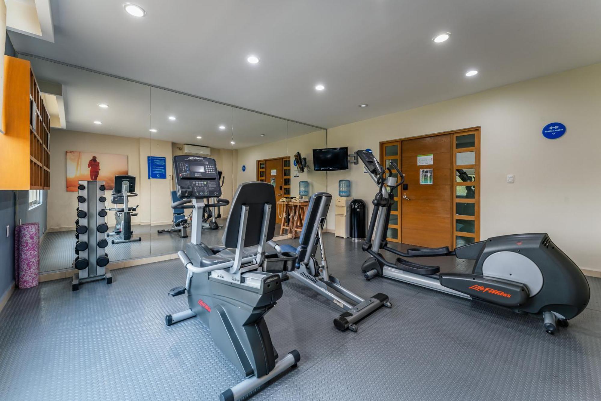 Hotel La Venta Inn Виляермоса Екстериор снимка