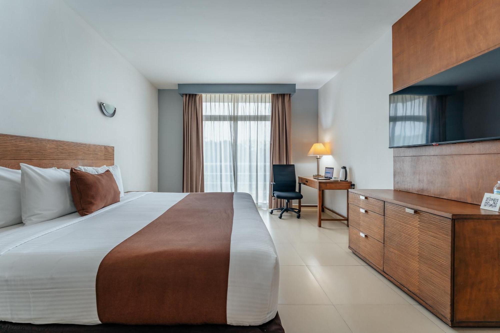 Hotel La Venta Inn Виляермоса Екстериор снимка