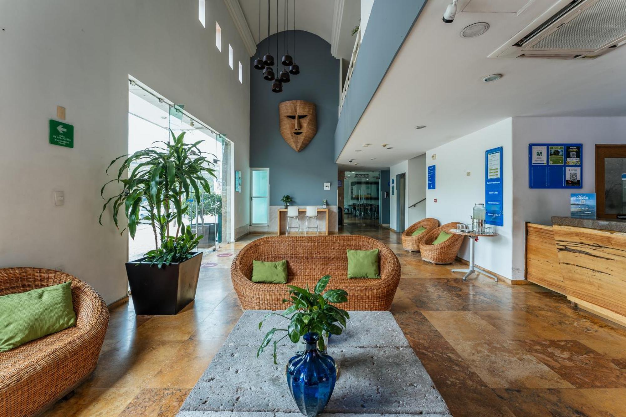 Hotel La Venta Inn Виляермоса Екстериор снимка