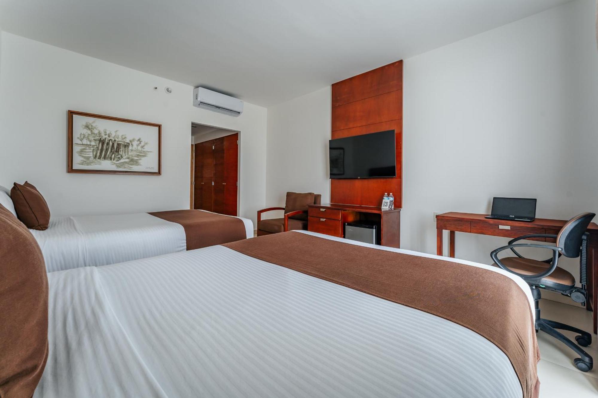Hotel La Venta Inn Виляермоса Екстериор снимка