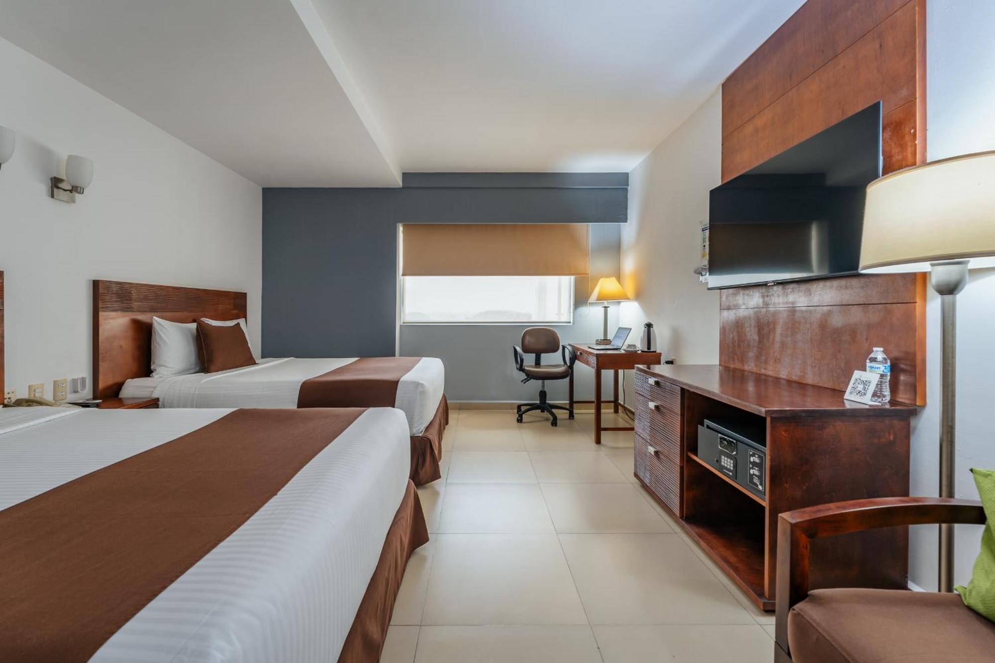 Hotel La Venta Inn Виляермоса Екстериор снимка