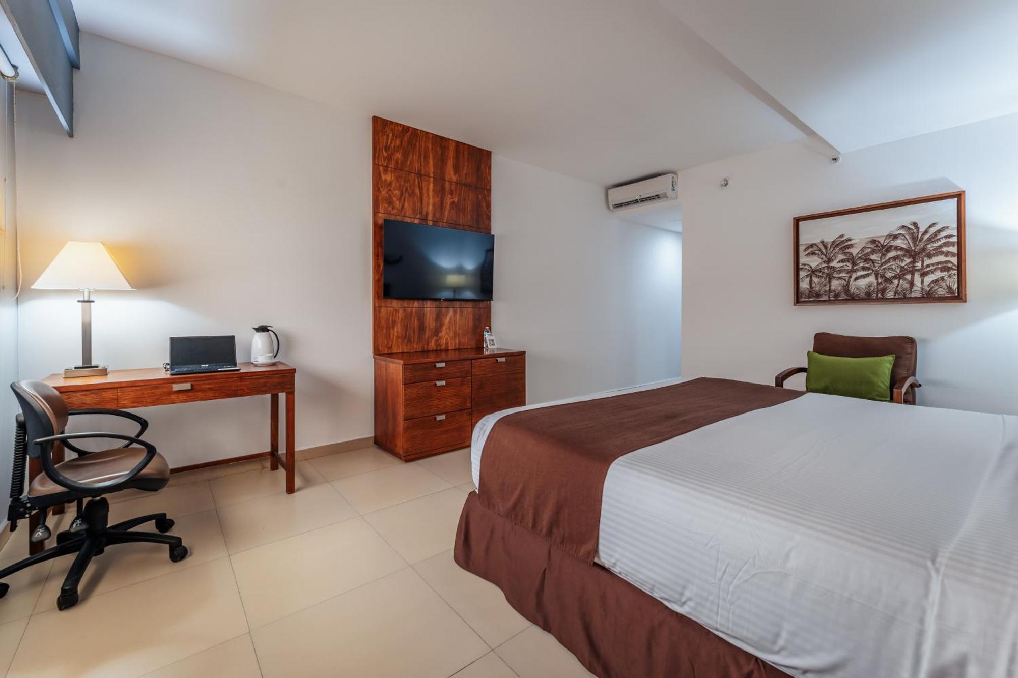 Hotel La Venta Inn Виляермоса Екстериор снимка