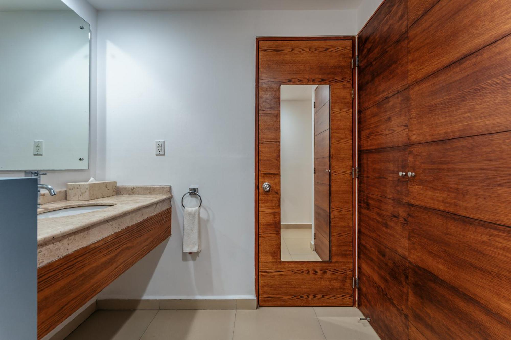 Hotel La Venta Inn Виляермоса Екстериор снимка
